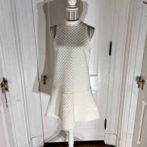 Elegant Cream Sleeveless Dress medium Abercrombie textured women’s D358
